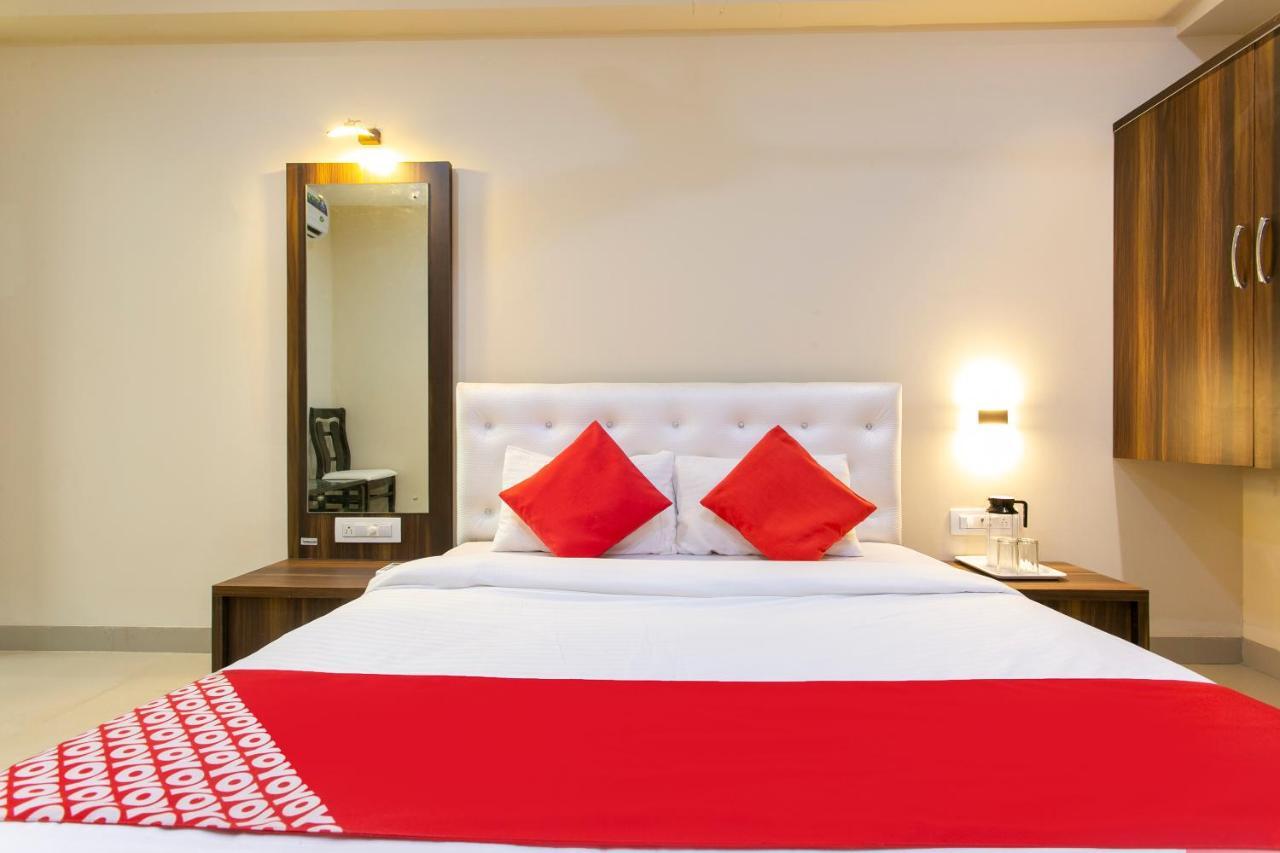 Oyo 62220 Hotel Stay Inn Kalján Kültér fotó