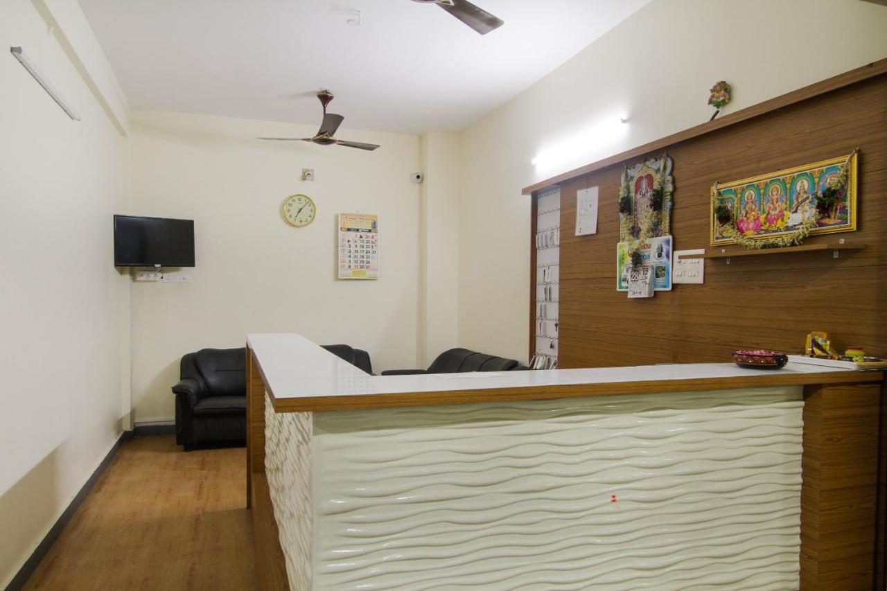 Oyo 62220 Hotel Stay Inn Kalján Kültér fotó