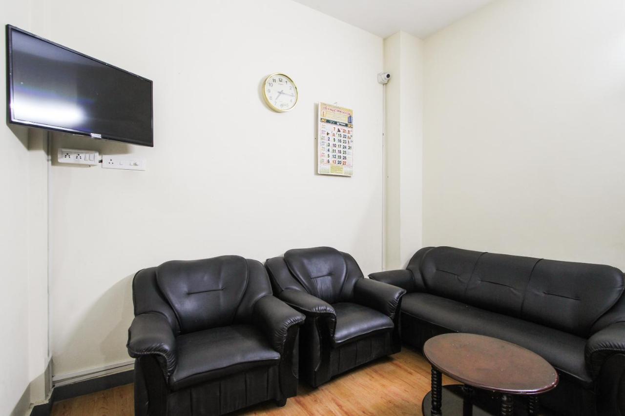 Oyo 62220 Hotel Stay Inn Kalján Kültér fotó